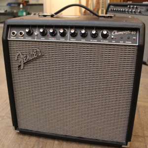 Fender Champion 40 - Versatile 40-Watt Guitar Amplifier